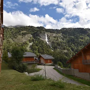 https://domaine-du-ptre.hotels-rhonealpes.com